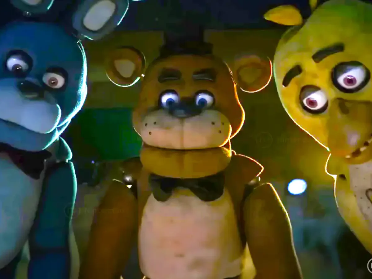 Escenas exclusivas de FNAF La Película en estos 4 nuevos tráilers con más  animatrónicos que nunca