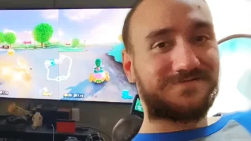 El primer paciente de Neuralink juega a Mario Kart con la mente