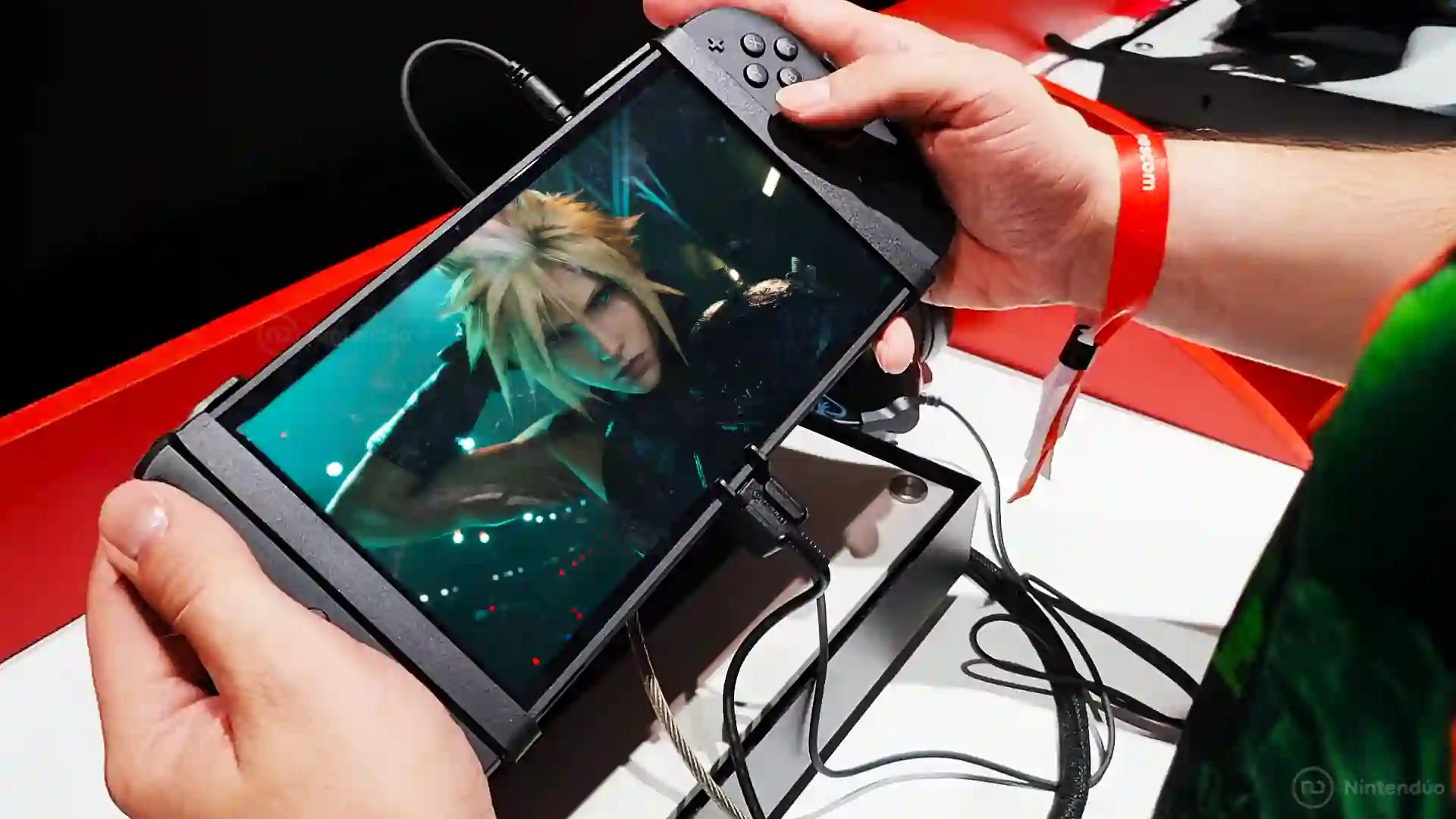 Final Fantasy VII Remake Switch 2 Portatil
