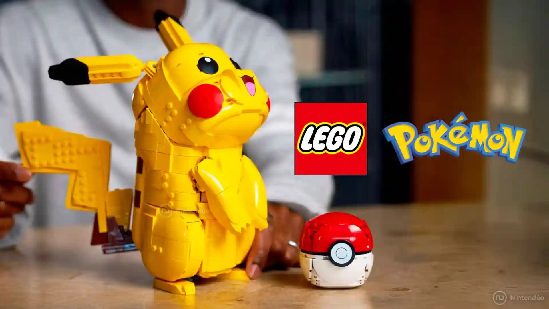 LEGO Pokemon Pikachu y Poké Ball