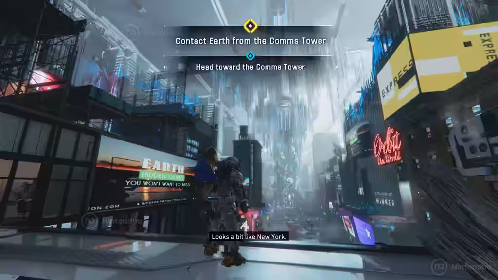 Hugh y Diana atraviesan una pasarela sobre una ciudad futurista inundada de neones y rascacielos en Pragmata demo exclusiva para prensa en PS5 Pro.